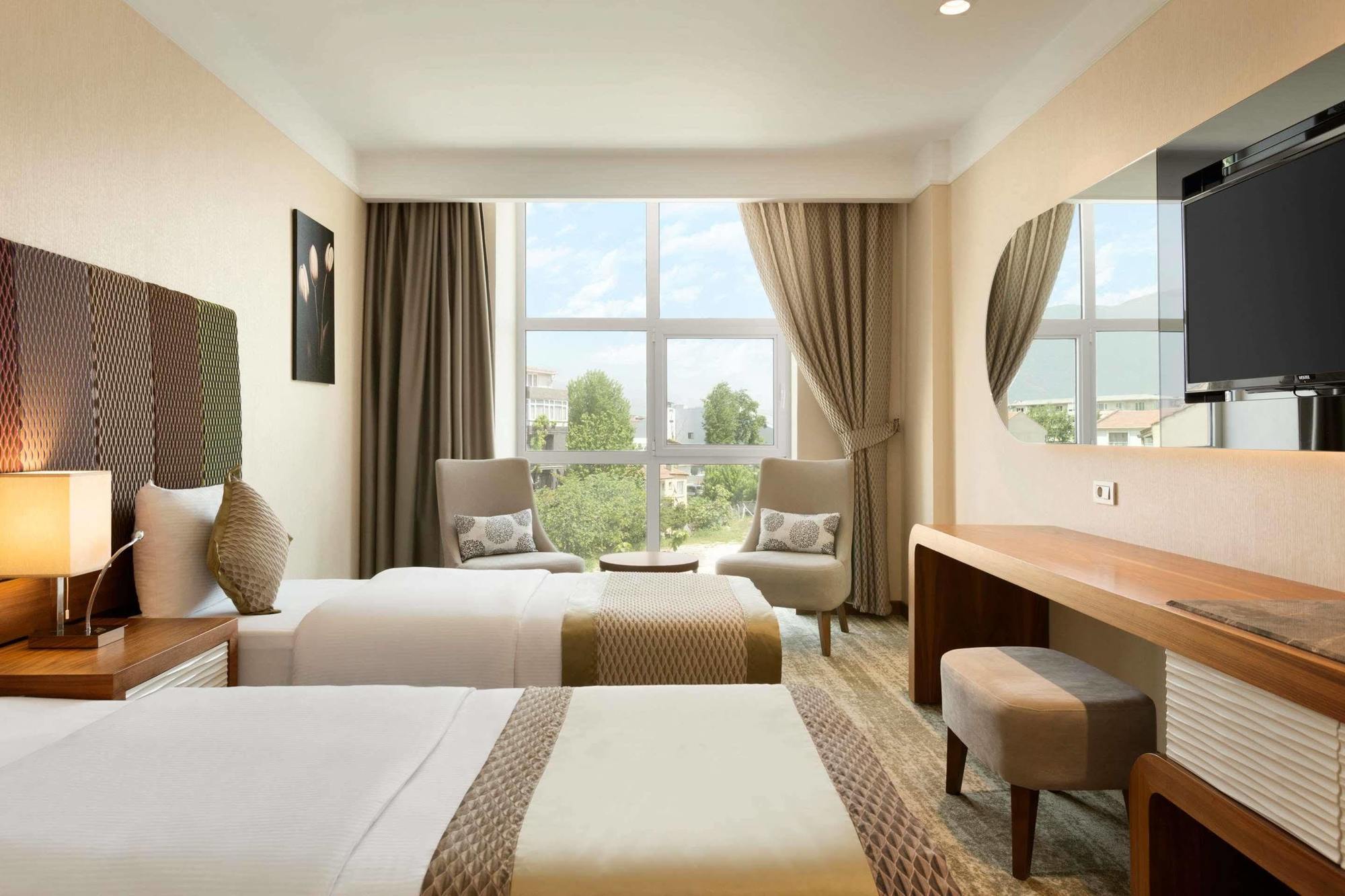 รามาดา บาย วินด์แฮม เกมลิก Hotel Gemlik ภายนอก รูปภาพ
