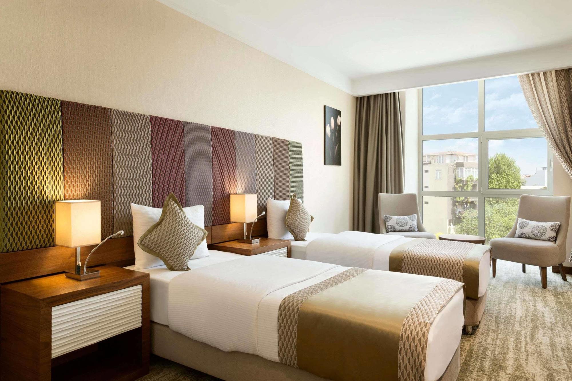 รามาดา บาย วินด์แฮม เกมลิก Hotel Gemlik ภายนอก รูปภาพ